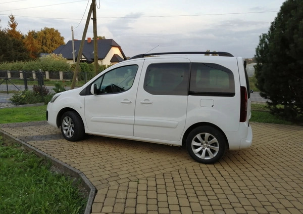 Peugeot Partner cena 39999 przebieg: 208000, rok produkcji 2016 z Proszowice małe 529